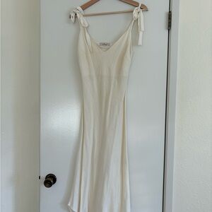 Audrey 3+1 Cream Tie-Strap Midi Dress
